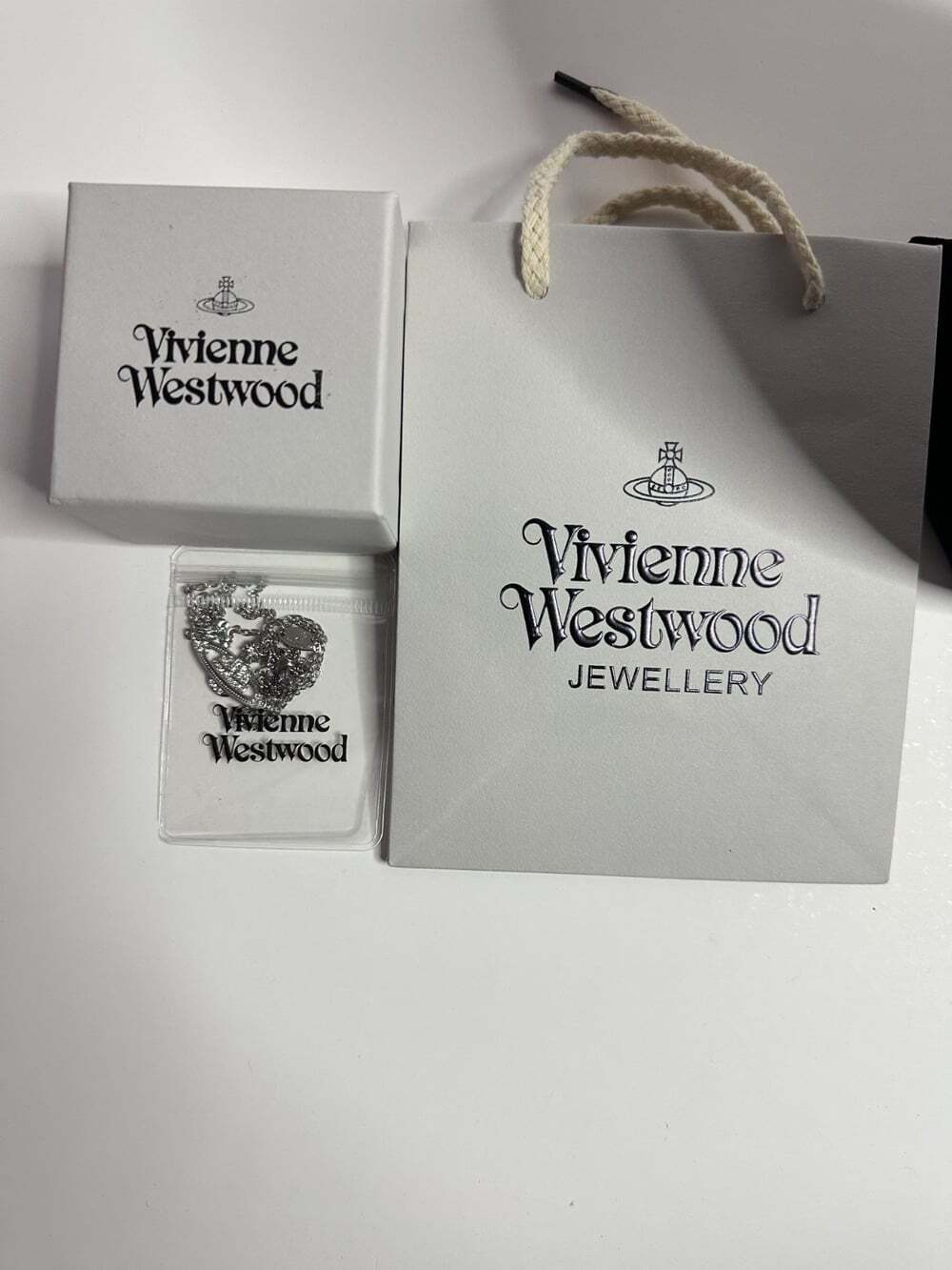 Vivienne Westwood Silver Necklace Pendant Authentic W/ Original Packaging - Picture 4 of 6